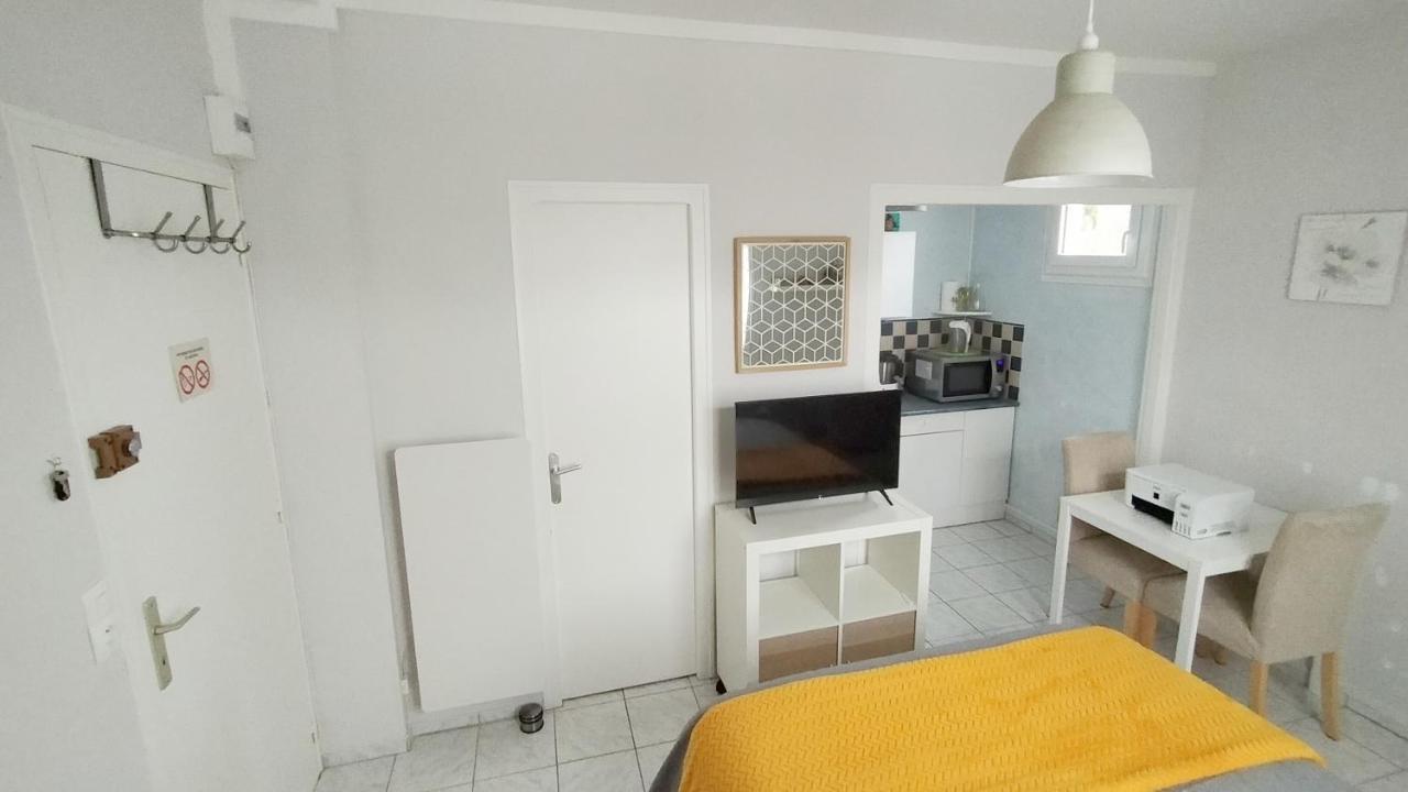 Charmant Studio A Bagnoles De L'Orne Bagnoles de l'Orne Normandie Zewnętrze zdjęcie